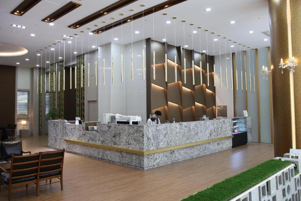 Benikea Hotel Seosan Exterior foto